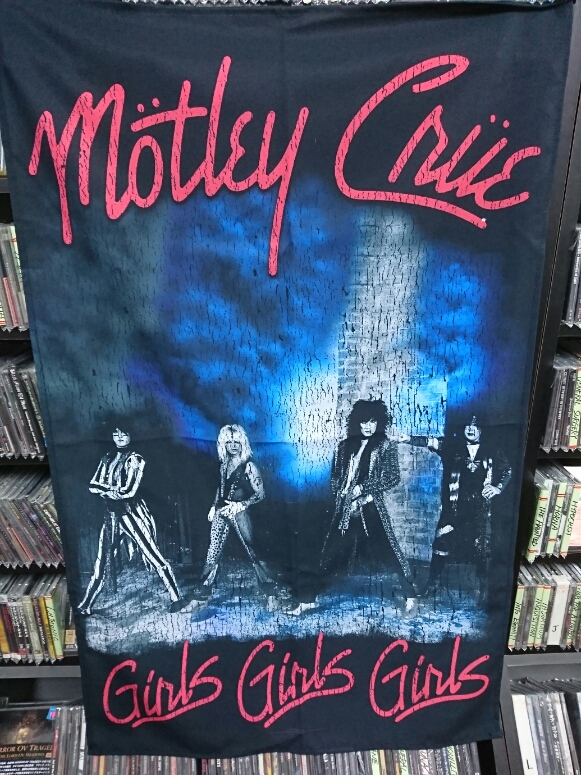 MOTLEY CRUE / GIRLS GIRLS GIRLS (FLAG)