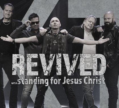 XT / Revived - Standing for Jesus Christ　(digi)